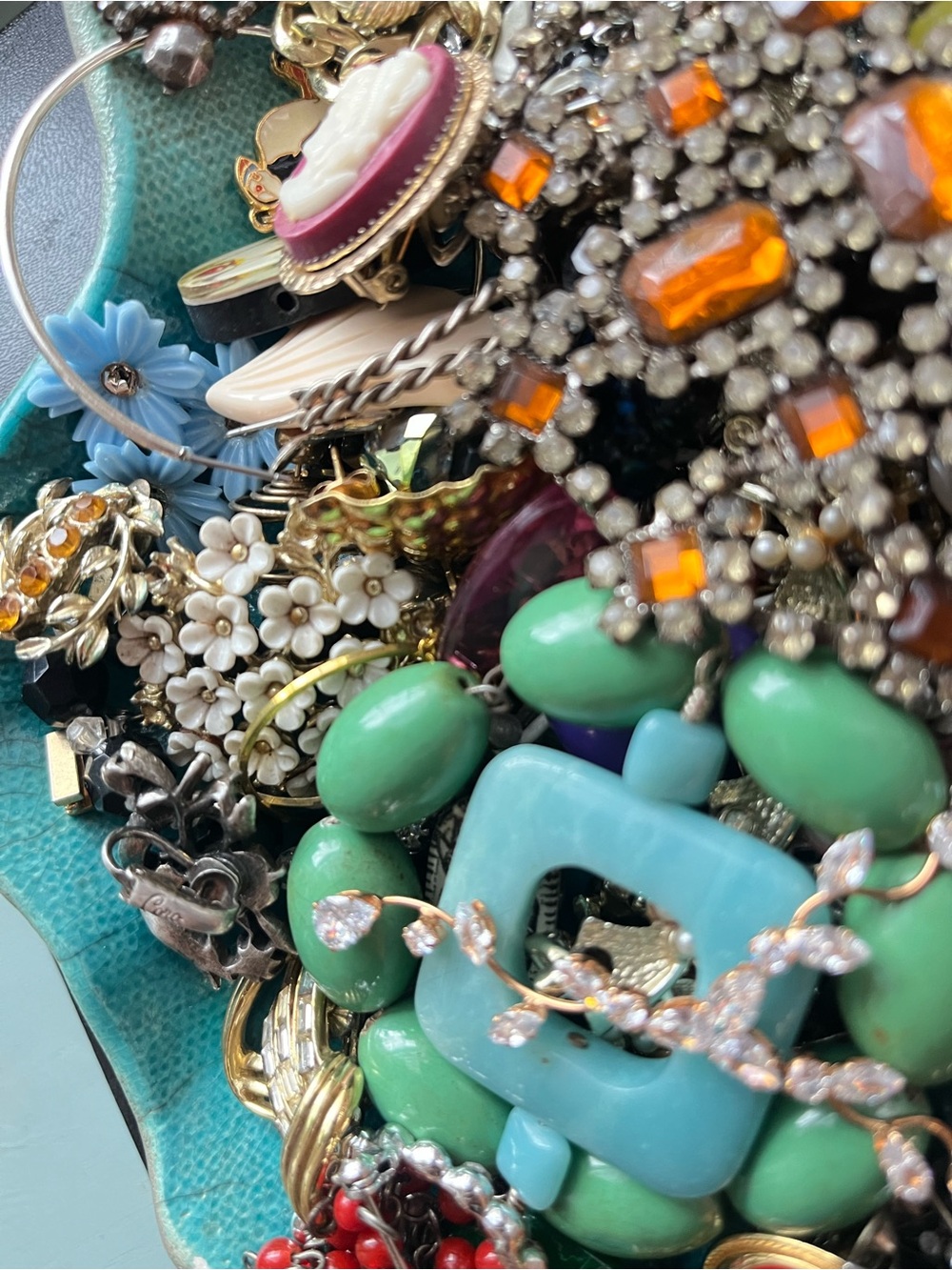 Vintage Junk Jewelry Parts Take-Out Boxes - Picture 6 of 16